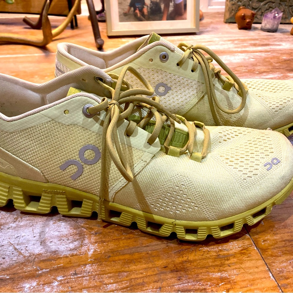 On Cloud- Cloud 5 Women’s Running Shoes